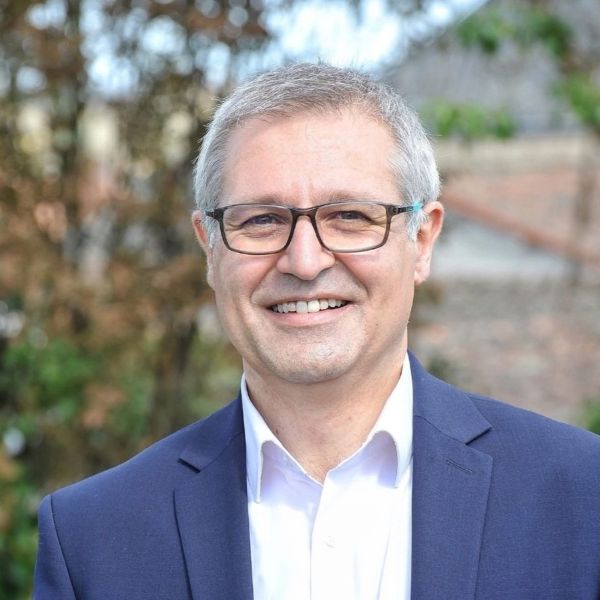 FABRICE POINT</p>
<p>Président délégué